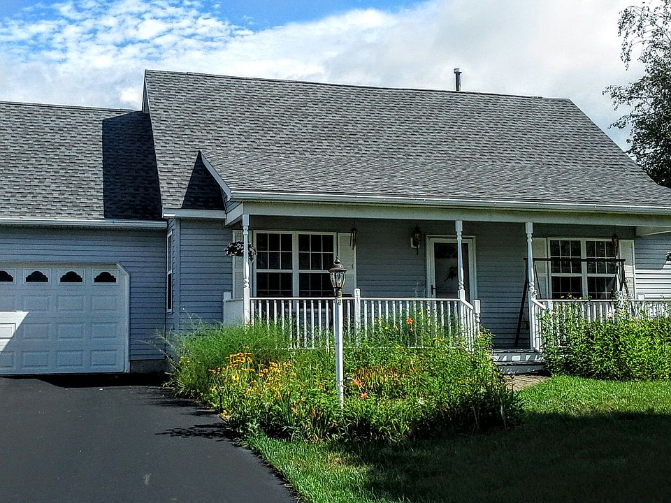  becape with attached garage