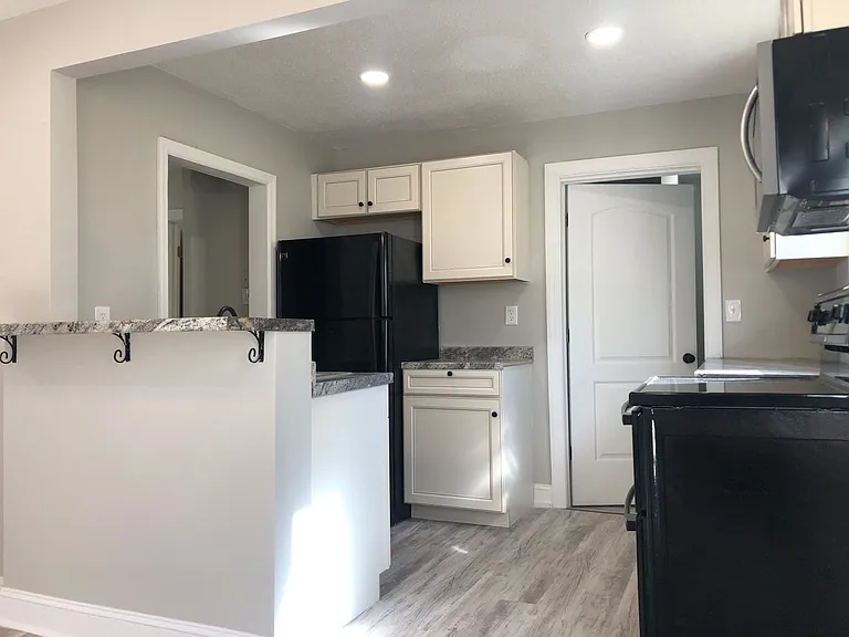 1109 Poston Cir — Photo 5