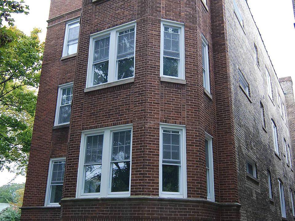 1st image of 2453 W Arthur Ave APT 1