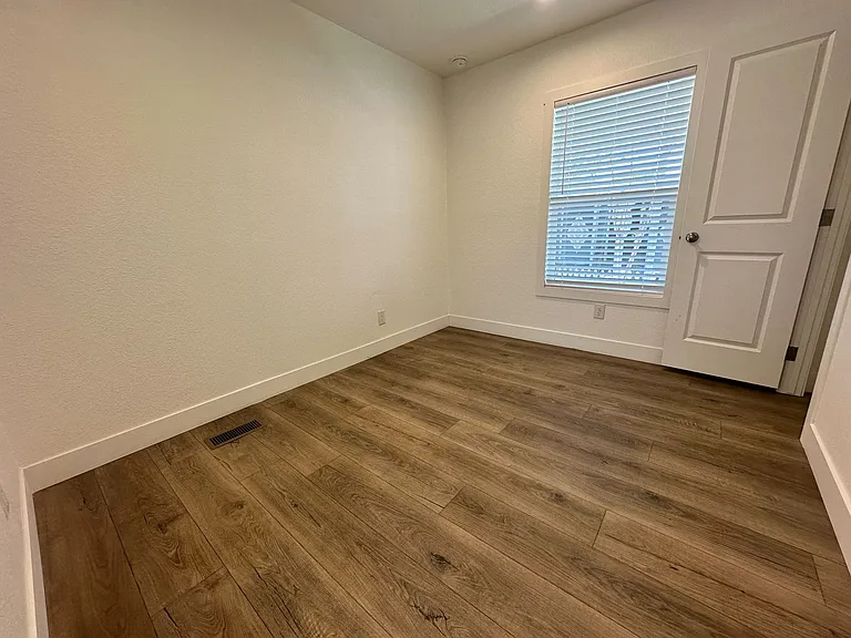 2060 N Center St #410 — Photo 4