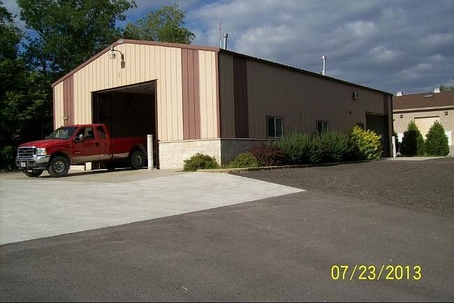 1st image of 19842 W Edgewood Dr