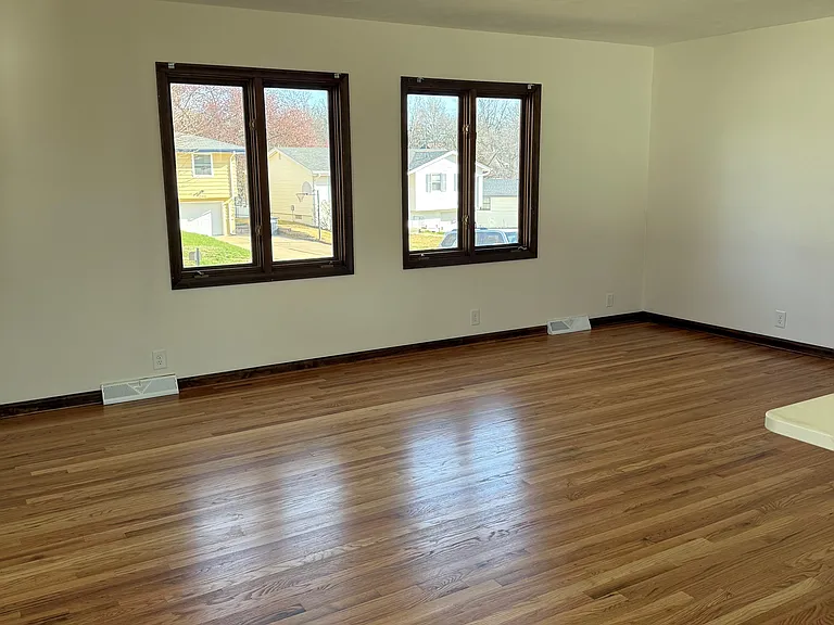 12441 Martha St — Photo 4
