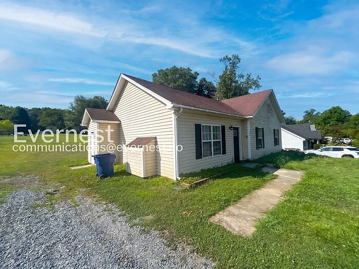 1109 Crescent Way — Photo 16