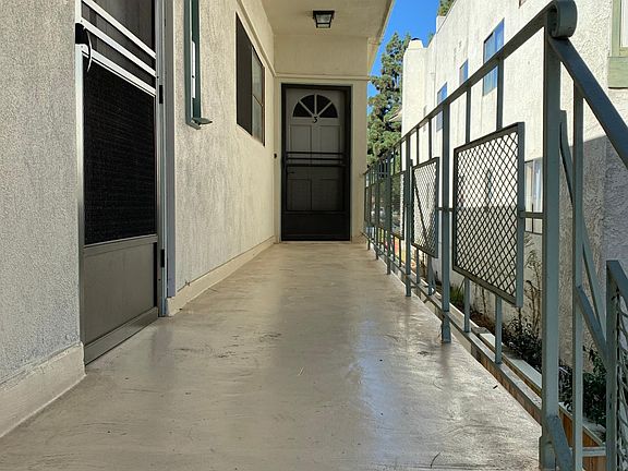 walkway toward apt 3