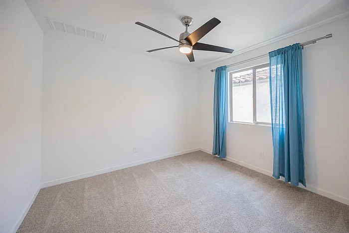 7412 W Gardenia Ave — Photo 21