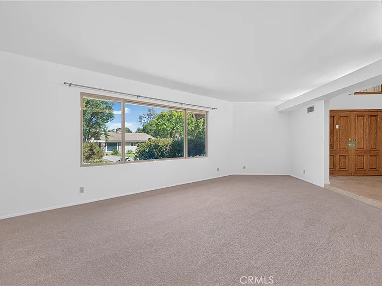10401 Wystone Ave — Photo 10