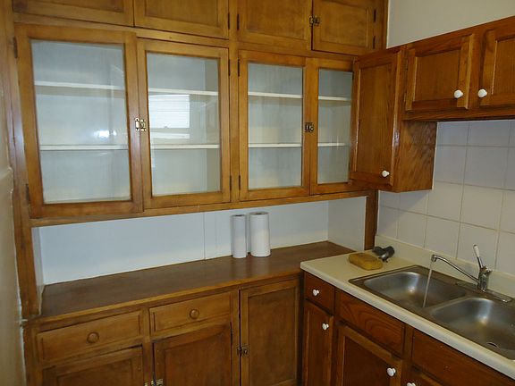 4th image of 4650 N Sacramento Ave Unit 2
