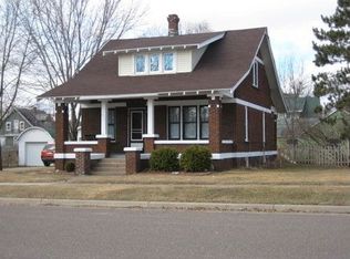 1915 Queen St, Bloomer, WI 54724