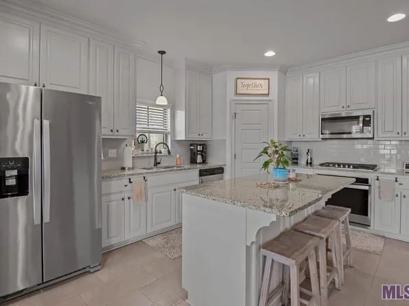 43330 Pond View Dr, Prairieville, LA 70769