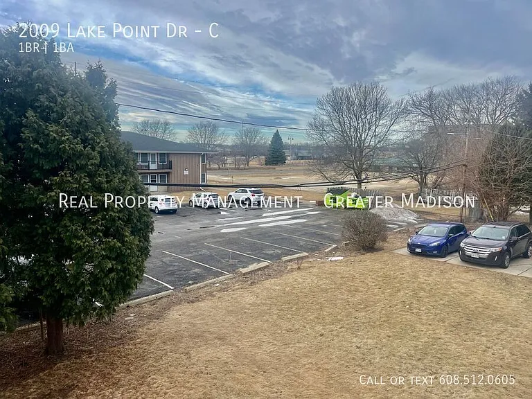 2009 Lake Point Dr #C — Photo 14