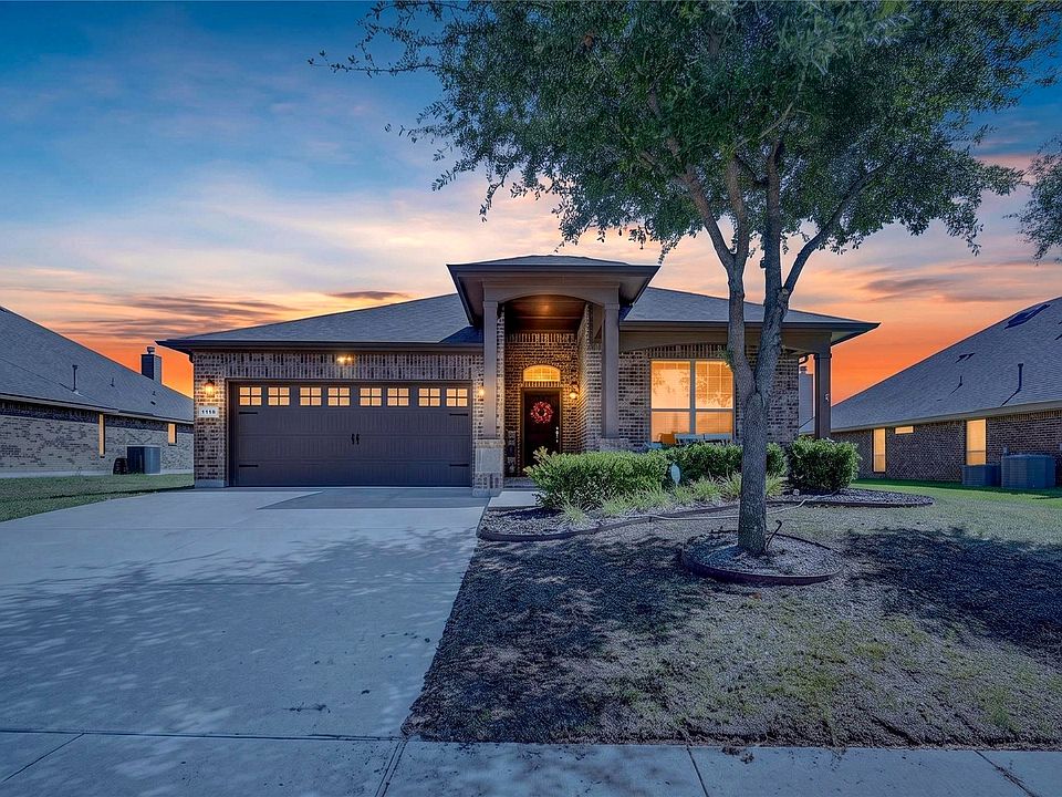 1st image of 1118 Crest Ridge Dr