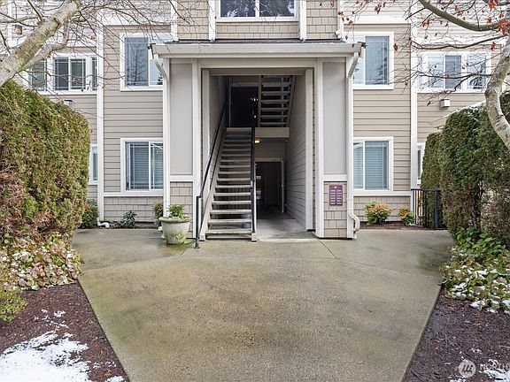 2nd image of 107 164th Street S #3-402