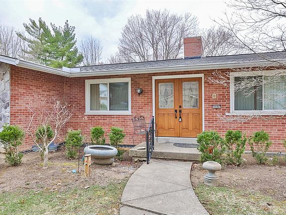 2nd image of 10167 Lochcrest Dr