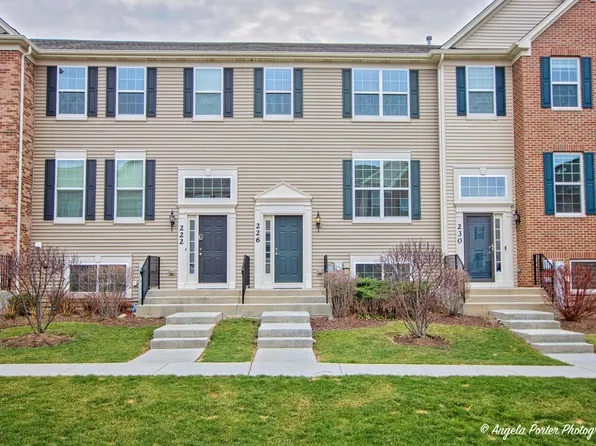 226 Lionel Dr #226, Grayslake, IL 60030