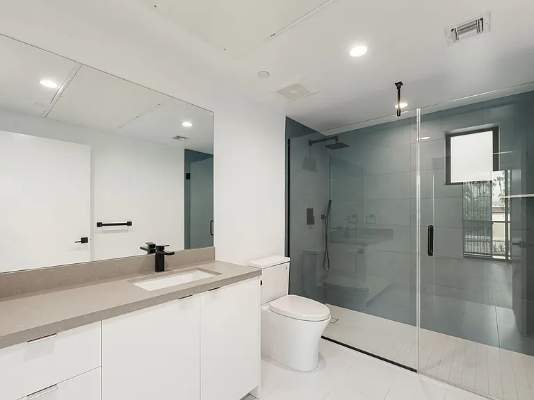 TALA Residences at 829 Larrabee Street — Photo 25
