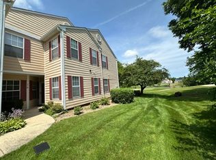 21 Truman Ct Unit A, Streamwood, IL 60107