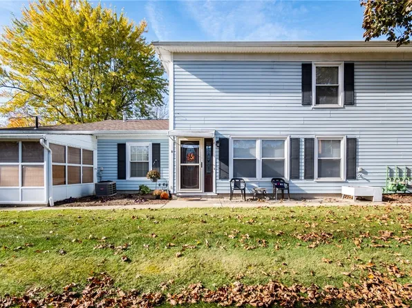 1356 Pembrooke Dr APT B, Salem, OH 44460