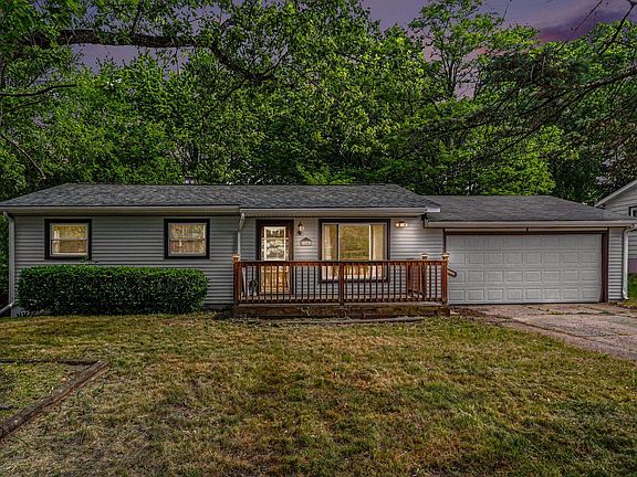 3rd image of 168 Homecrest Rd