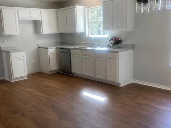 13060 Live Oak Dr, Plantersville, TX 77363