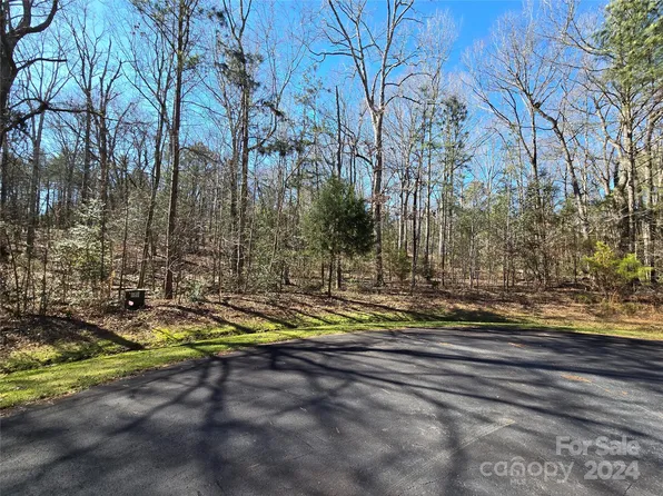 125 Stormy Ct #22, New London, NC 28127