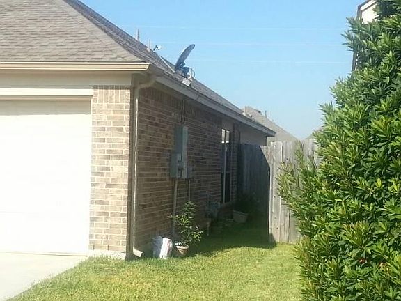 3rd image of 11007 Starling Creek Dr