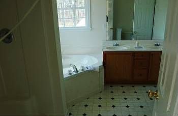 2nd image of 3707 Yantis Ct