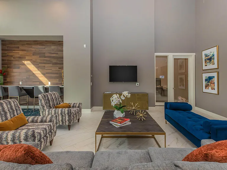 McKinney Falls Apartments — Photo 25