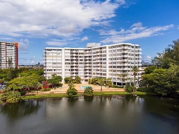 4th image of 1300 NE Miami Gardens Dr APT 317E