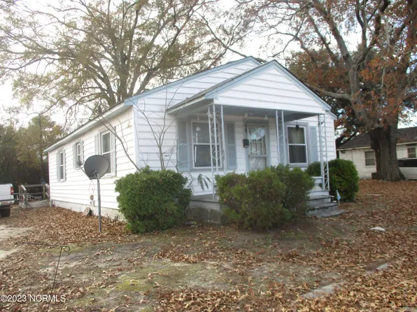 1401 Bryant Street, Laurinburg, NC 28352