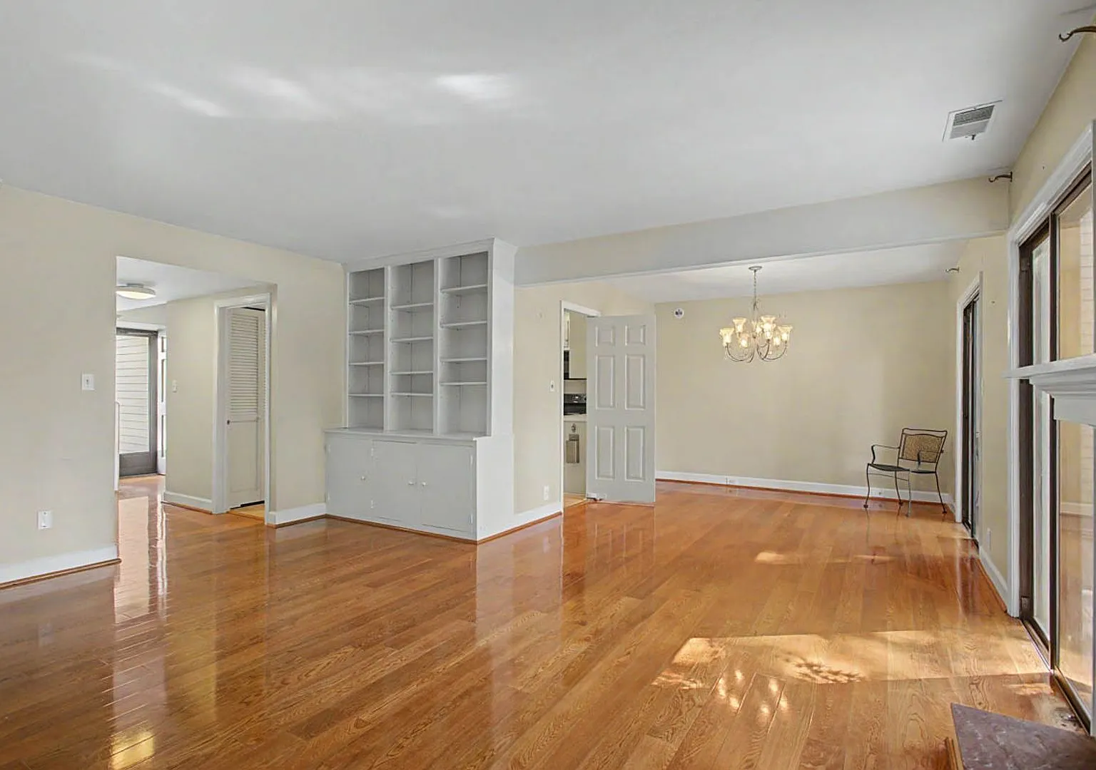 Kingsmill Townhome — Photo 4