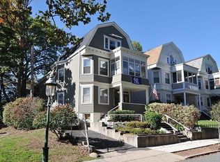 190 Hillside Ave, Glen Ridge, NJ 07028