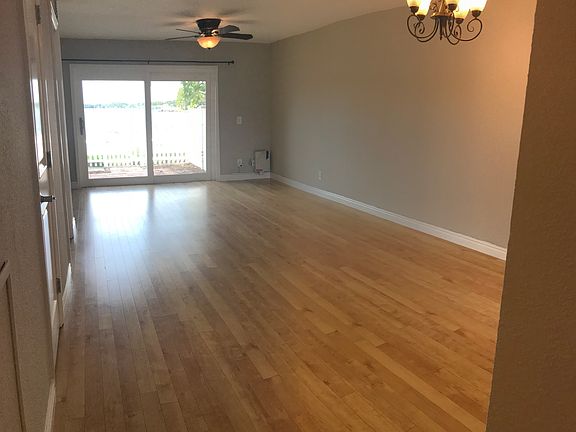 Living/Dining 1