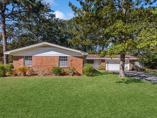 15 Bayview Dr, Shalimar, FL 32579