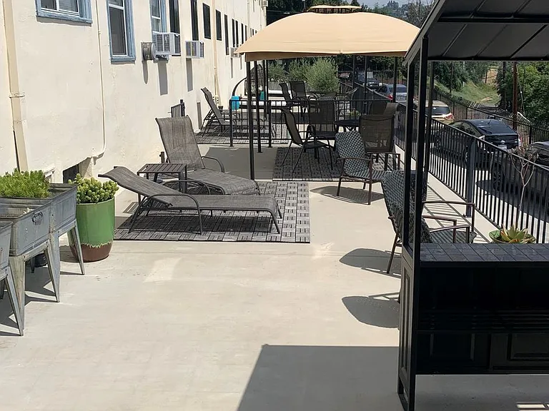 Ave 63 Apartments — Photo 17