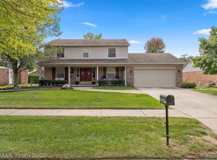 34181 Navin Ave, Livonia, MI 48152