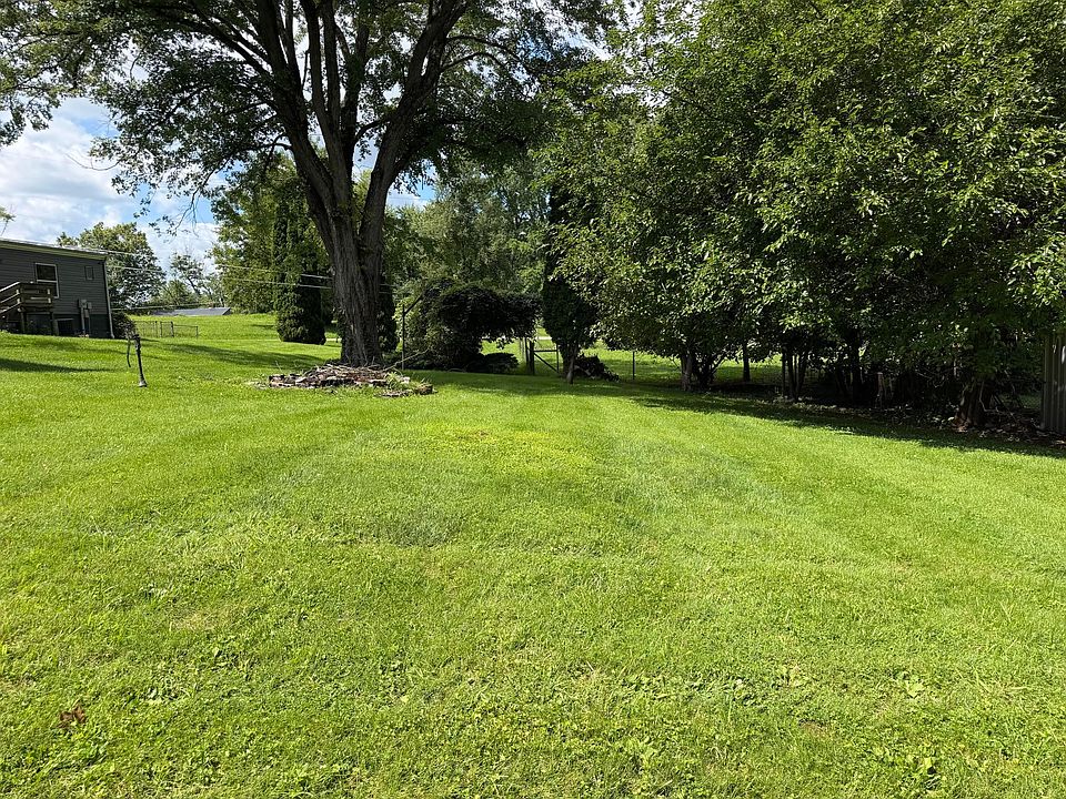 1st image of 13199 Maple Rd NE