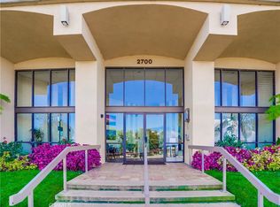 2700 E Panorama Dr APT 208, Signal Hill, CA 90755