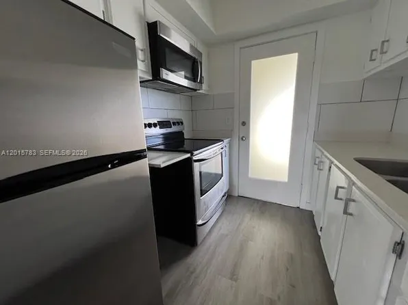 1350 E Sample Rd APT 306, Pompano Beach, FL 33064