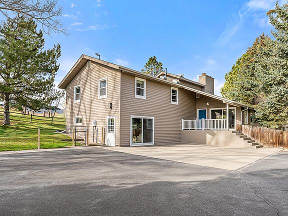 3rd image of 1048 Big Goose Rd