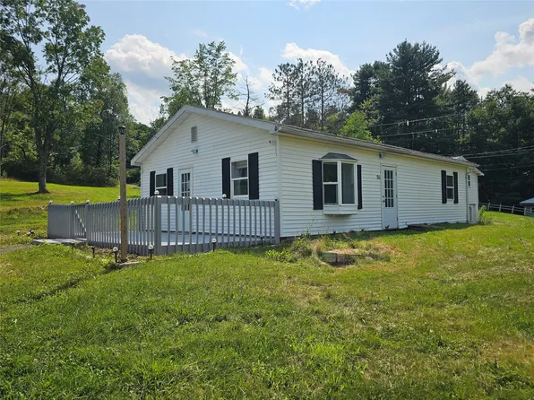 96 Haskins Rd, Kirkwood, NY 13795