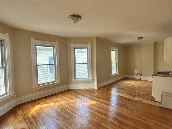 205 Barrett St, Syracuse, NY 13204