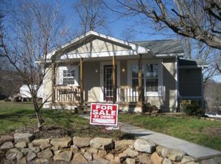14 Honeysuckle Ln, Asheville, NC 28806