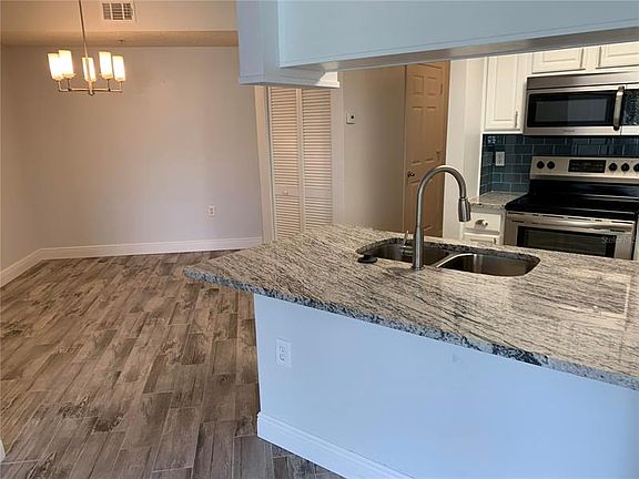 3rd image of 5500 Bentgrass Dr #6201