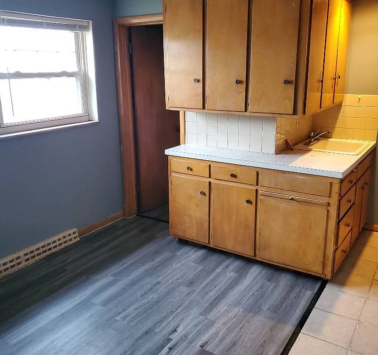 1st image of 2039 4th St APT 6