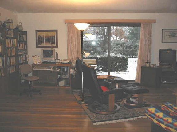 4th image of 726 SW Clossey Dr