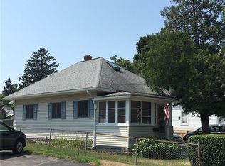 225 Pinehill Dr, Rochester, NY 14622