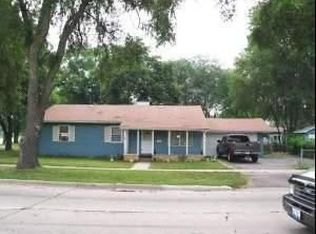 1 S Bartlett Rd, Streamwood, IL 60107