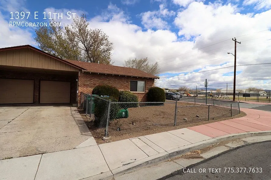 Open floor plan, recently remodeled throughout w/ AC! — Photo 2