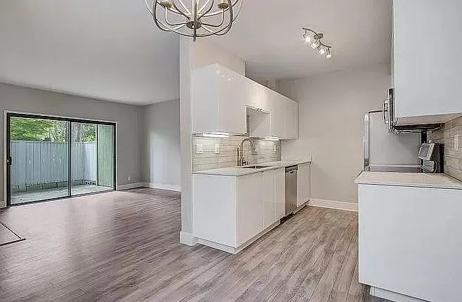 207 Schooner Ct — Photo 13