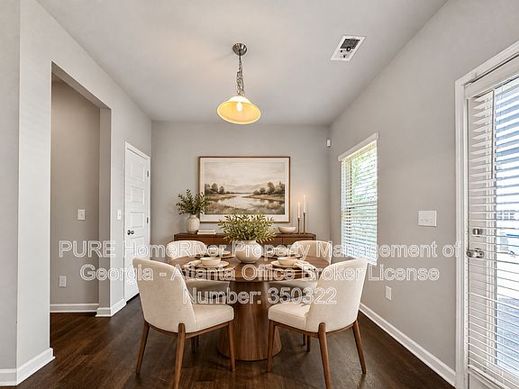 3rd image of 4035 Emmons St
